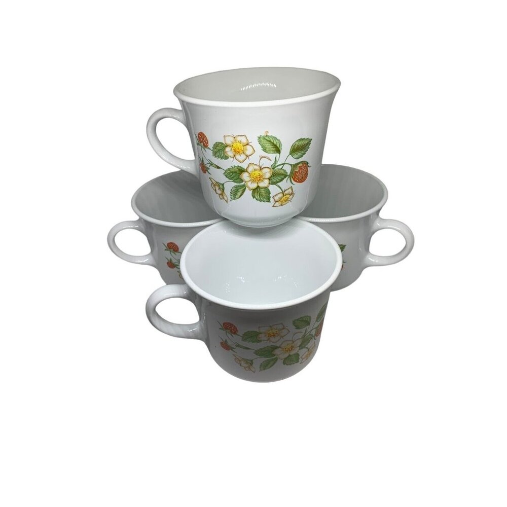 Vintage Corning Wear Cups Strawberries & Blossoms Mugs 7 oz Lot of 4